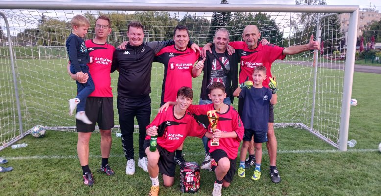 Schöner dritter Platz unserer Mannschaft im kleinen Fußball...